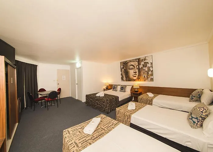 Hampton Villa Motel